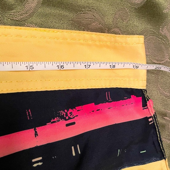 💙Men’s Maui & Sons Board Shorts in Large. - Picture 9 of 10